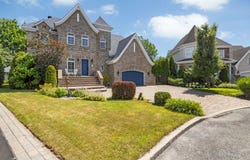 103 Place des Dunes, Bois-des-Filion, Quebec J6Z 4V9