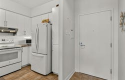 305 Rue Laviolette, Saint-Jérôme, Quebec J7Y4H7