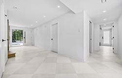40 Rue Northview, Rosemère, Quebec J7A 1N2