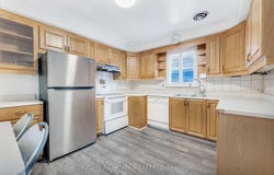 41 Beckett Avenue, Toronto, Ontario M6L2B3