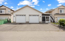 818 Galbraith Place, Kelowna, British Columbia V1X 8A2