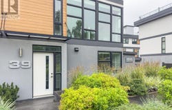 1515 Highland Drive, Kelowna, British Columbia V1Y0C9