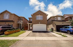 3470 Crimson King Circle, Mississauga, Ontario L5N8M9