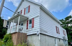 648-650 Rue St-Paul, Chicoutimi, QC G7J3B3, CA, Chicoutimi, Quebec G7J3B3