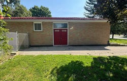 773 Elgin Street, Newmarket, Ontario L3Y5H4
