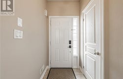 170 PALACEBEACH Trail, Hamilton, Ontario L8E0H2