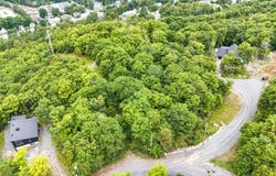 Rue des Boisés-de-la-Côte-dor, Mont-Blanc, Quebec J0T 2G0