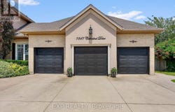 7847 CATHEDRAL DRIVE, Niagara Falls, Ontario L2H2Z3