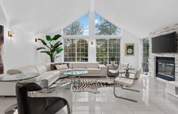 252 Ch. du Lac-Millette 4301, Saint-Sauveur, Quebec J0R 1R3