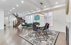 29 Pear Blossom Way, East Gwillimbury, Ontario L9N0T3
