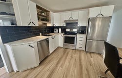 33 Av. De Verchères, Baie-Comeau, Quebec G4Z2V2