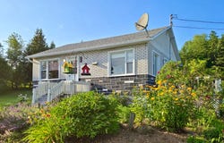 28 Ch. des Lilas, Caplan, QC G0C1H0, CA, Caplan, Quebec G0C1H0