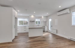165 Rue de Vendée, Laval, Quebec H7K2G9
