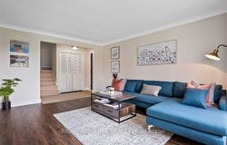 3 Governor Simcoe Drive, St. Catharines, Ontario L2N3J1