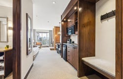 150 Ch. du Curé-Deslauriers 207, Mont-Tremblant, Quebec J8E 3M2