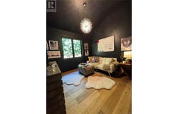 2473 Plumer Street, Oak Bay, British Columbia V8S5G9