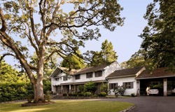 3460 Beach Dr, Oak Bay, British Columbia V8R6M5