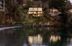 2701 Sea View Road, Saanich, British Columbia V8N1K7