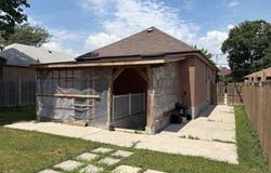69 Whitley Avenue, Toronto, Ontario M3K1A1