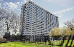 205 - 1580 Mississauga Valley, Mississauga, Ontario L5A3T8