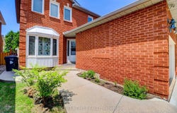 3310 Greenbelt Crescent, Mississauga, Ontario L5N5X1