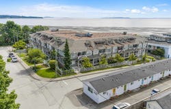 15621 MARINE, White Rock, British Columbia V4B1E1