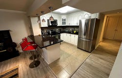 974 Creebridge Crescent, Newmarket, Ontario L3X1P1