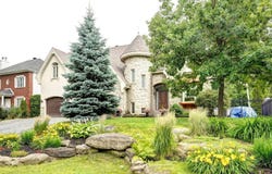 995 Rue du Lac-de-Mai, Fabreville, QC H7P3M3, CA, Fabreville, Quebec H7P3M3
