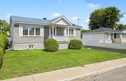 116 Rue Leduc, Sainte-Thérèse, QC J7E 2W4, Canada, Sainte-Thérèse, Quebec J7E