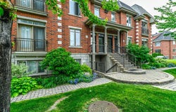 17 Rue de Sicile, Candiac, QC J5R0B3, CA, Candiac, Quebec J5R0B3