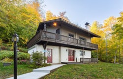 2081 Rue de Lausanne, Val-David, Quebec J0T 2N0