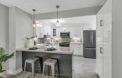 25 Castle Rock Drive, Richmond Hill, Ontario L4C5A3