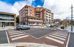208 - 160 Woodbridge Avenue, Vaughan, Ontario L4L0B8