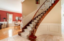 3172 Av. des Gouverneurs, Laval, Quebec H7E5L1