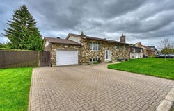 2038 Rue de Murcie, Vimont, QC H7M3Y3, CA, Vimont, Quebec H7M3Y3