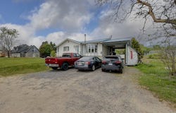 1-3 Rue Simeon-Ratté, Sainte-Anne-de-Beaupré, Quebec G0A3C0