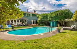 2864 Bushnell Place, North Vancouver, British Columbia V7J2Y8