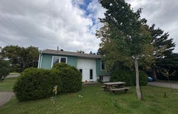 90 Rue de Tracadièche E., Carleton-sur-Mer, Quebec G0C1J0