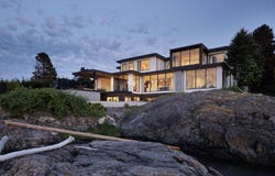 4040 White Rock St, Saanich, British Columbia V8N2K4