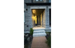 19 Steamboat Way, Whitby, Ontario L1N0M6