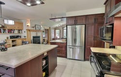 152 Boul. Robert, Granby, Quebec J2H0R2