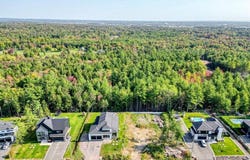 Rue du Corail, Mirabel, Quebec J7N3T3