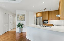 300 Av. des Sommets 215, Montréal (Verdun/Île-des-Soeurs), Quebec H3E 2B7