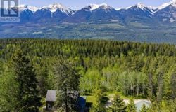 1615 Campbell Road, Golden, British Columbia V0A1H7