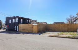 6043 Main Street, Niagara Falls, Ontario L2G 6A1