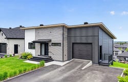 86 Rue Sylvain-Lelièvre, Rimouski, Quebec G5M0X6