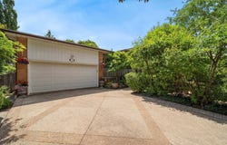 18 Claypine Trail, Brampton, Ontario L6V3L9