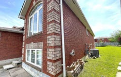 26 Weymouth Road, Barrie, Ontario L4M6R9