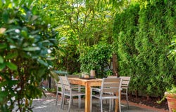 2128 W 43rd Avenue 102, Vancouver, British Columbia V6M 2E1