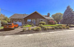 261 Rue Mistouk, Alma, Quebec G8E2J4
